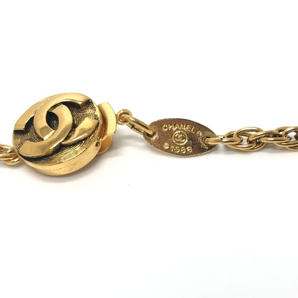 CHANEL Gold Love Necklace - Picture 4 of 8